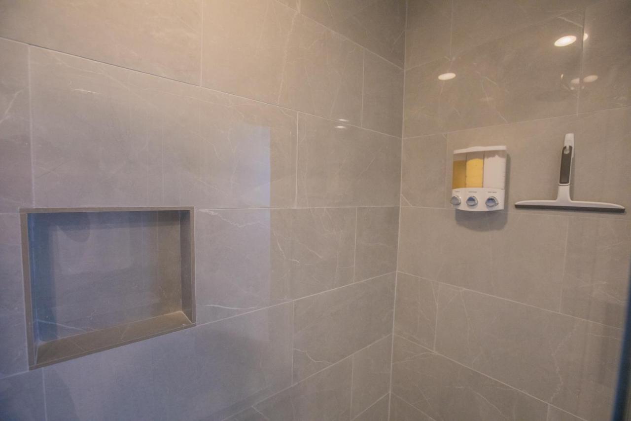 Designer Downtown Condo Suite - Splendid View Des Moines Exterior foto