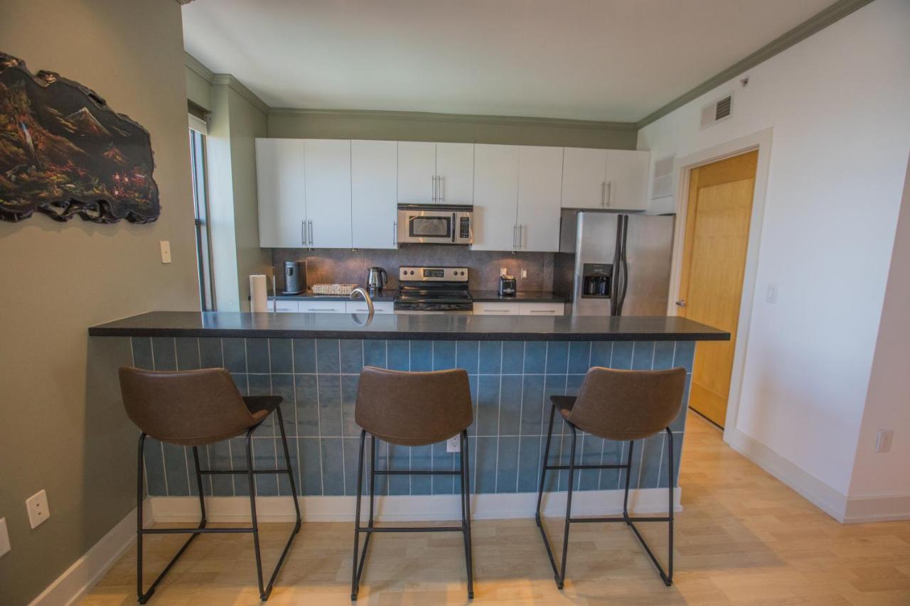 Designer Downtown Condo Suite - Splendid View Des Moines Exterior foto